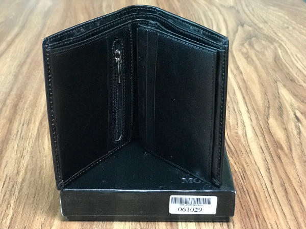Soft Leather Bifold 7 Credit Card 1 ID Window Gift Box