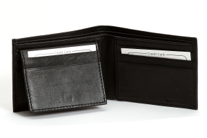 Leather Bifold 8 Credit Card Slots 2 ID Window